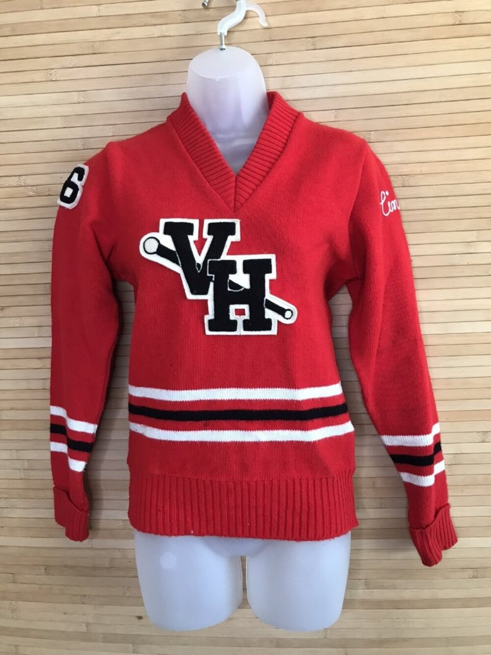 1970s Vintage VTG Cheerleader band baton SWEATER 76 S/M small medium letterman